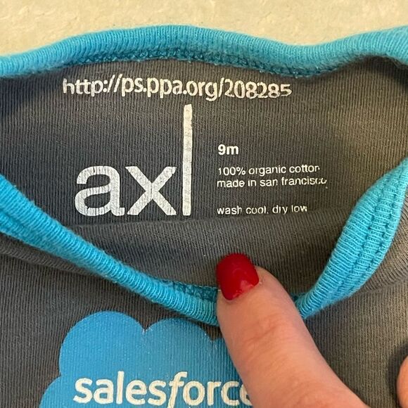 SalesForce Axl Long Sleeve Onesie 9 months - Picture 3 of 3
